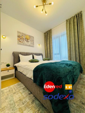 Xclusive luxury Silk District with free parking